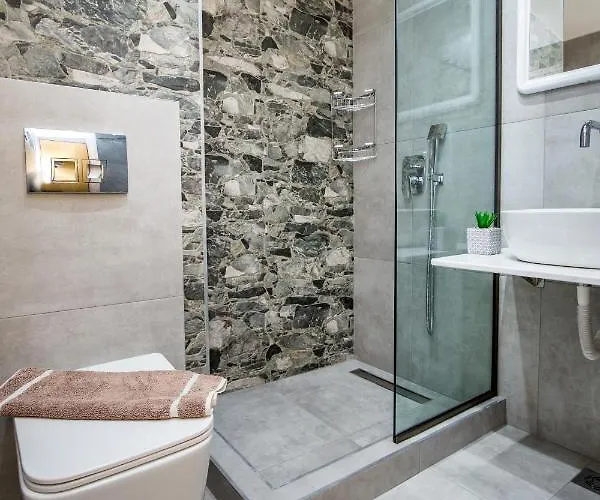 Kalogeraki Studios Potos