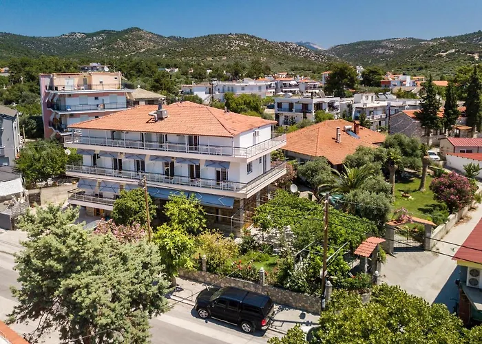 Kalogeraki Studios * Potos